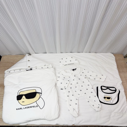 유아용 출산 세트